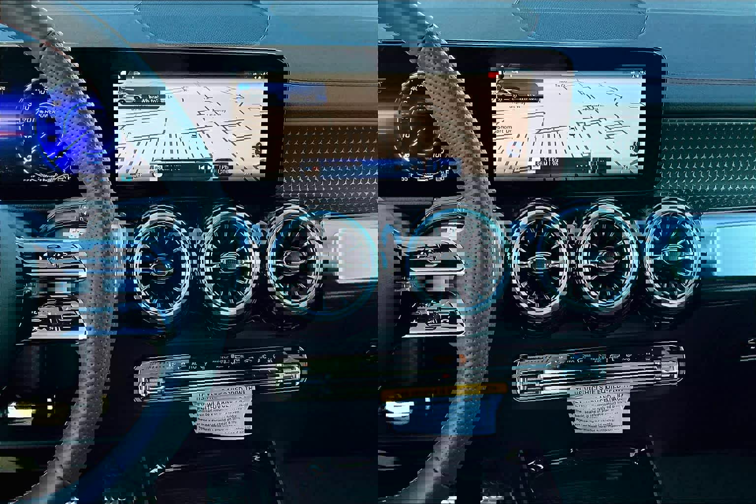 Used 2024 Mercedes-Benz EQB 350 4MATIC SUV image 6