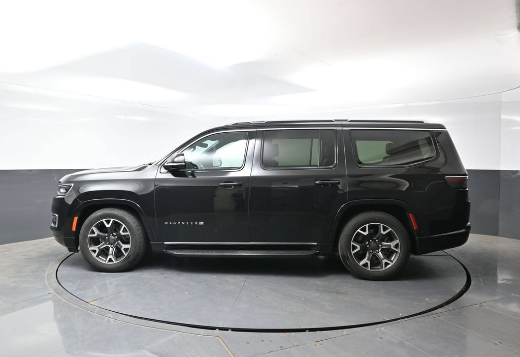 Used 2024 Jeep Wagoneer Series III AWD/4WD image 11