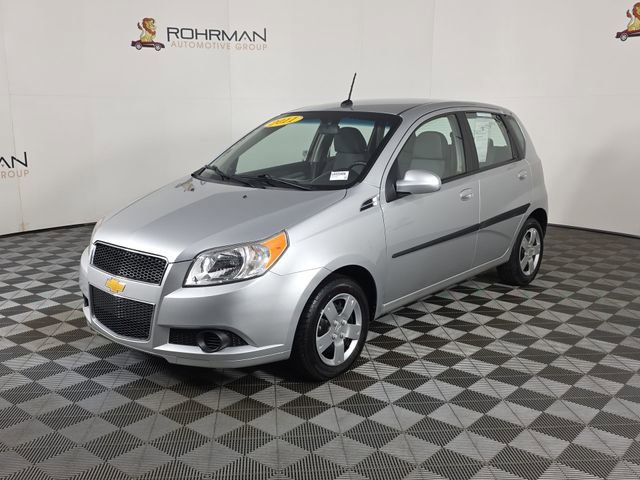 Used 2011 Chevrolet Aveo5 LT w/ LPO, Bodyside Molding Package image 40