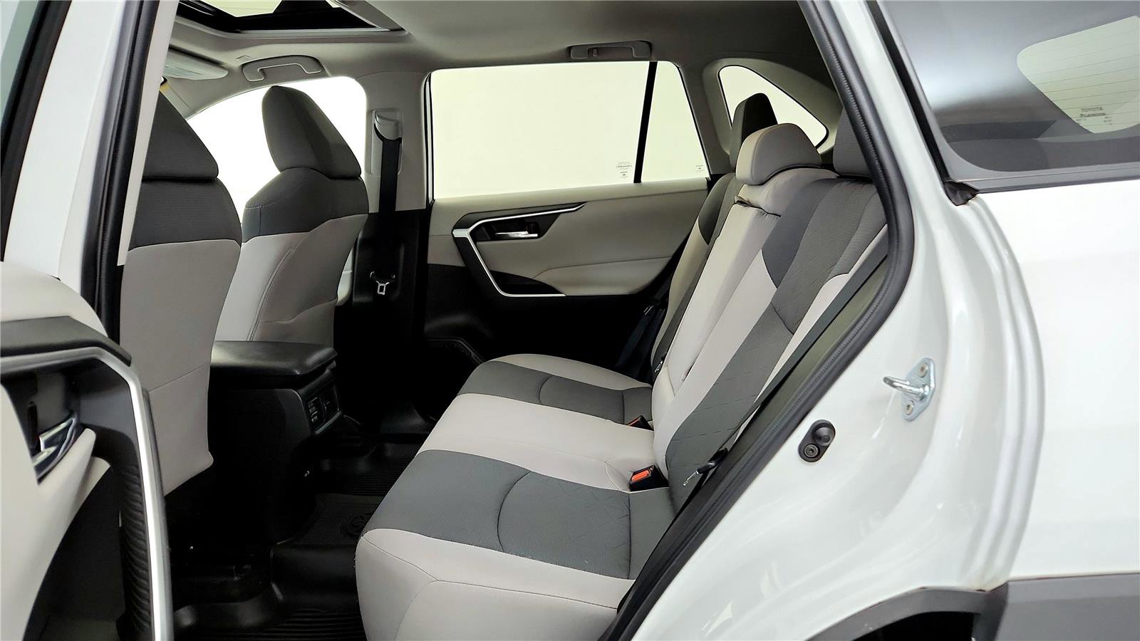 Certified 2023 Toyota RAV4 XLE image 33