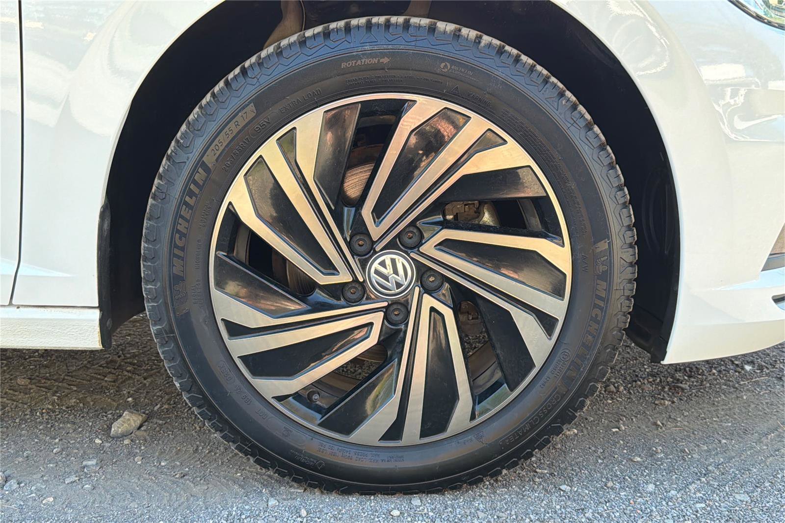 Used 2019 Volkswagen Jetta SEL Premium FWD image 26