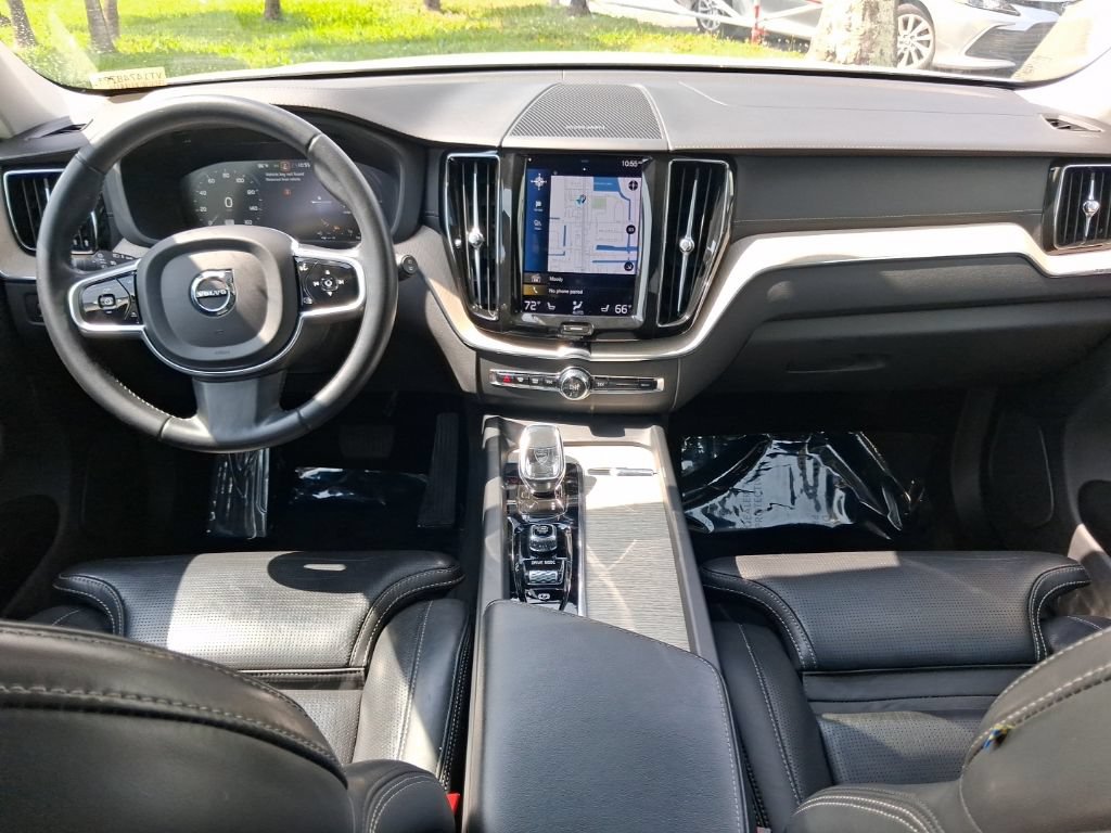 Used 2021 Volvo XC60 T8 Inscription w/ Advanced Package AWD/4WD image 9
