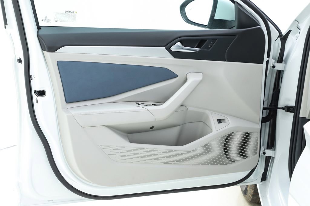 New 2026 Volkswagen Jetta SE image 18