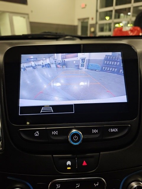 Used 2021 Chevrolet Malibu LT image 22