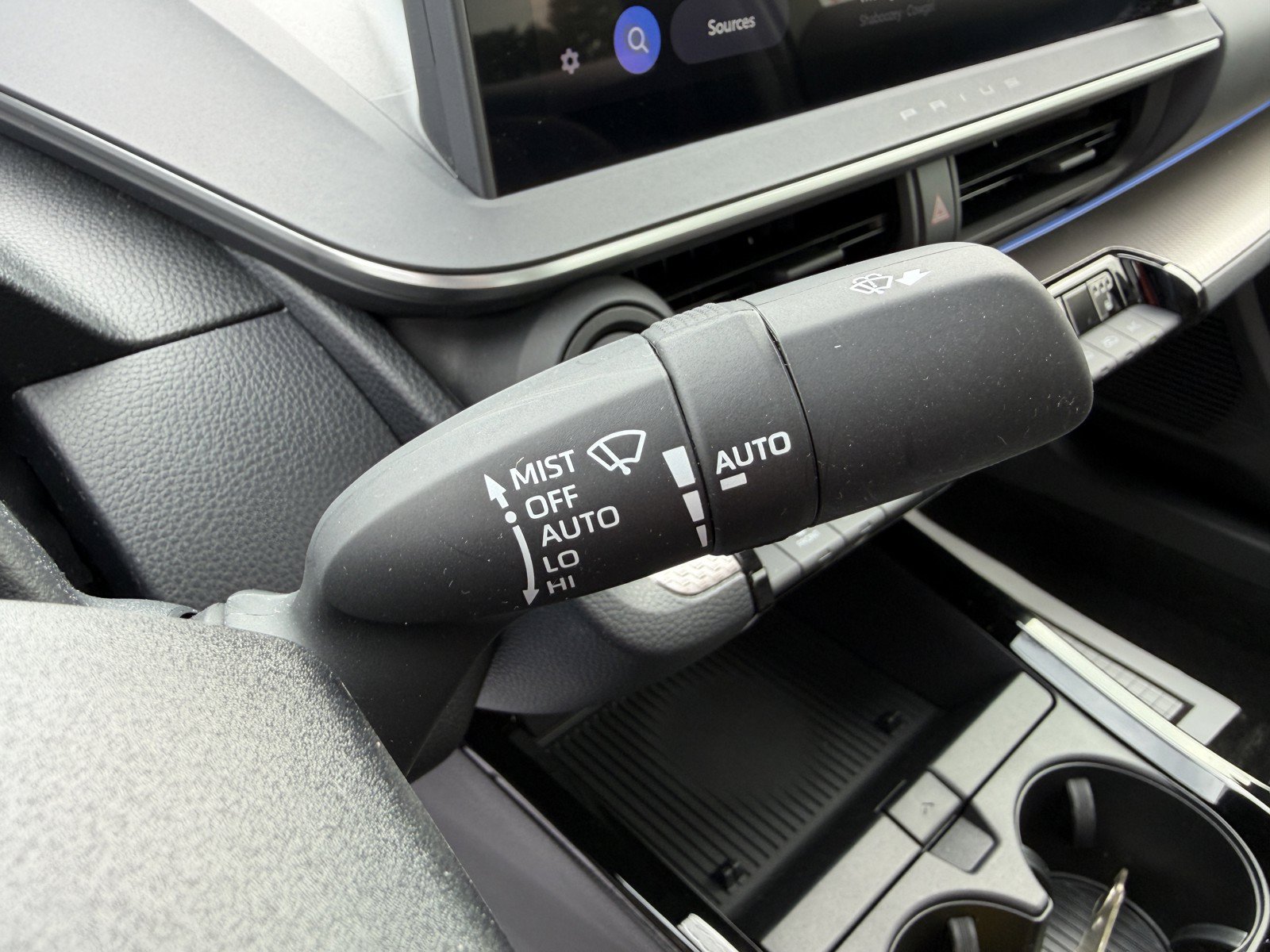 Used 2024 Toyota Prius XLE AWD/4WD image 24
