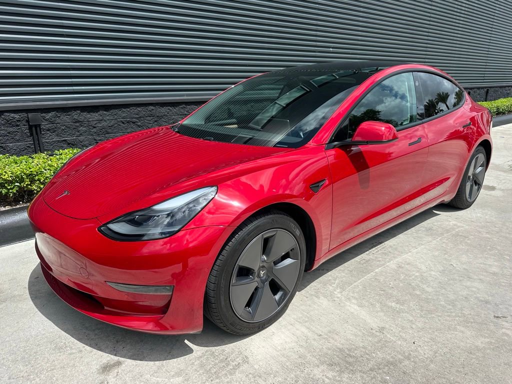 Used 2021 Tesla Model 3 Standard Range Plus RWD image 7
