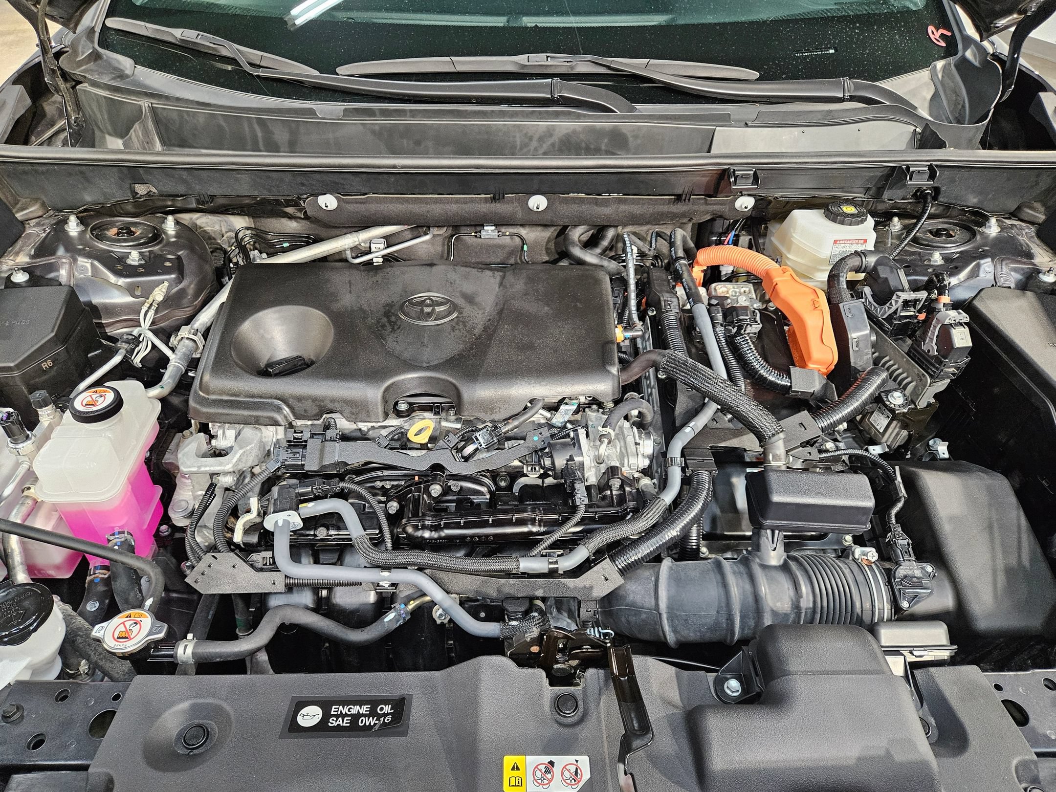 Certified 2024 Toyota RAV4 LE AWD/4WD image 19