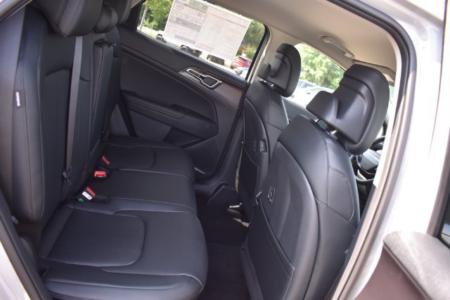New 2026 Kia Sportage EX w/ EX Panorama Roof Package FWD image 14