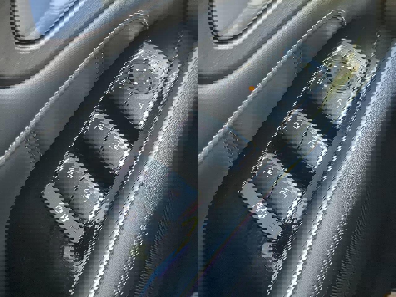 New 2025 Kia Sorento SX image 11