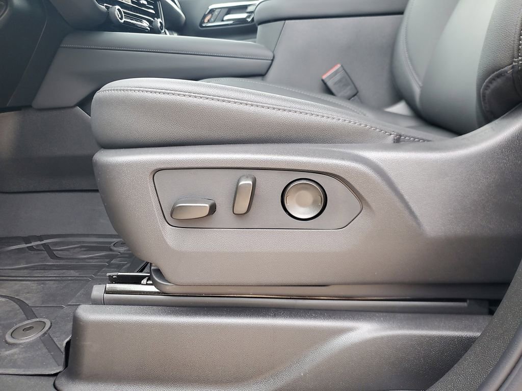 New 2026 Chevrolet Tahoe LT w/ Comfort Package image 18