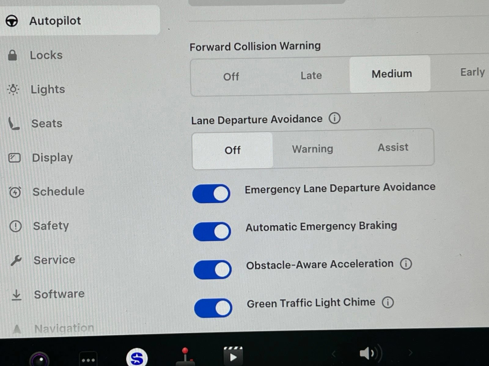 Used 2023 Tesla Model 3 Long Range AWD/4WD image 17