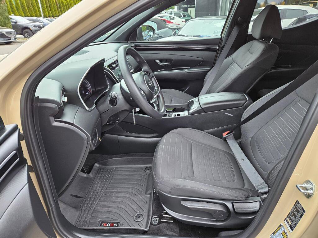Used 2024 Hyundai Santa Cruz SE AWD/4WD image 14