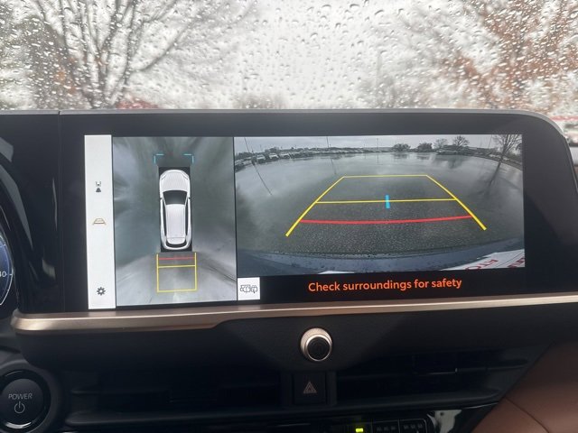 Used 2025 Toyota Crown Signia image 33