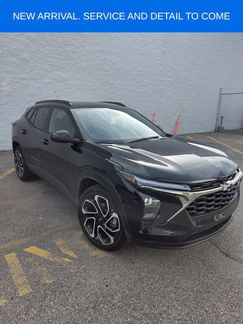 Certified 2026 Chevrolet Trax RS w/ Sunroof Package FWD image 18