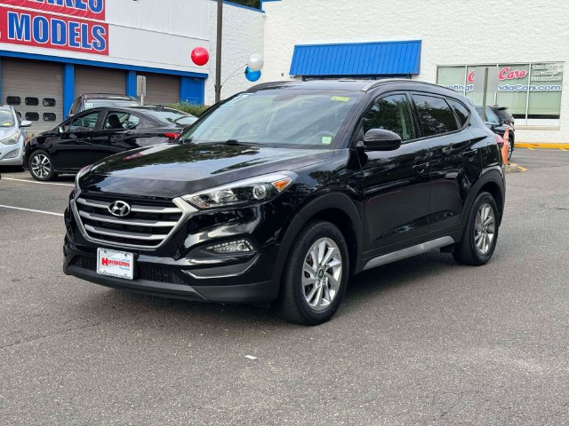 Used 2017 Hyundai Tucson SE w/ SE Popular Package 02 AWD/4WD image 4