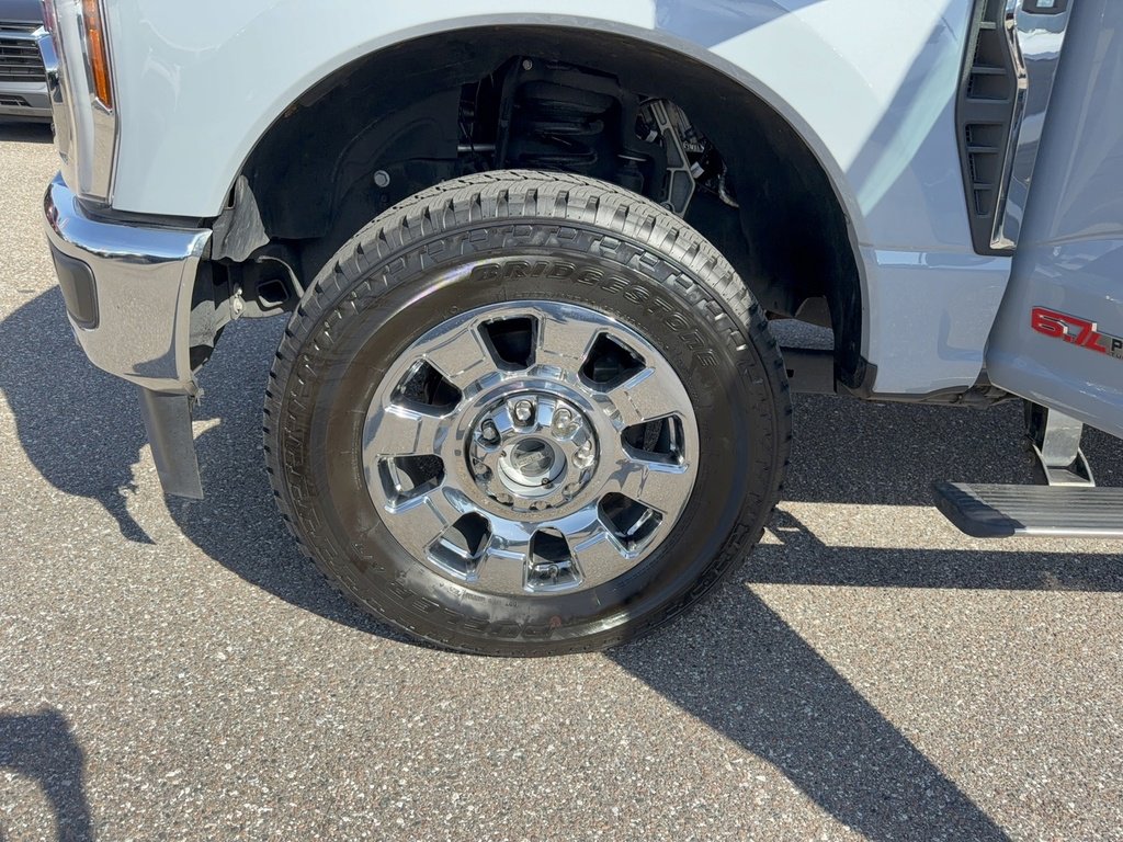 Certified 2024 Ford F350 Lariat w/ Lariat Ultimate Package image 38