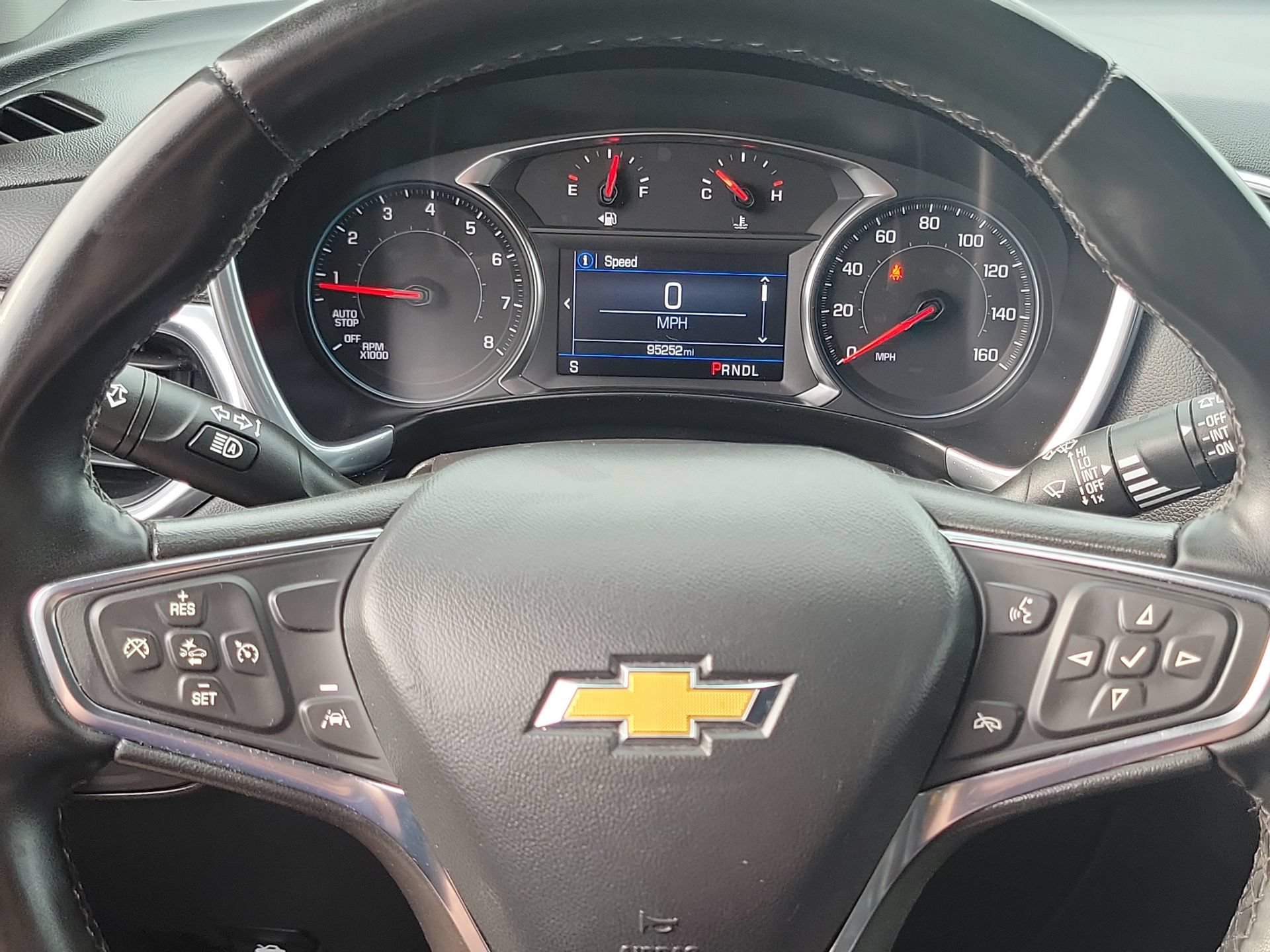 Used 2024 Chevrolet Equinox LT w/ Driver Convenience Package FWD image 9
