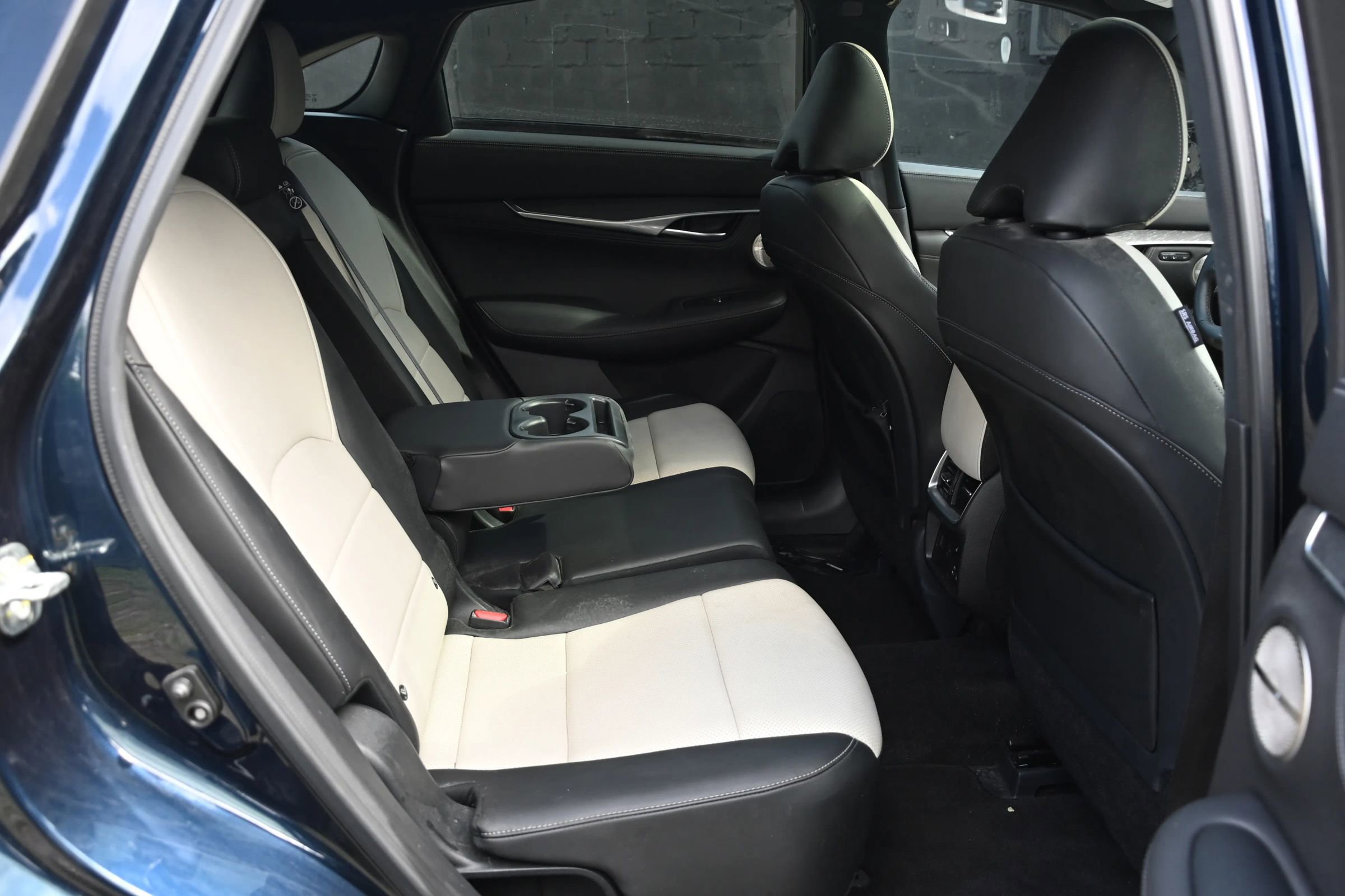 Used 2024 INFINITI QX55 Sensory w/ Lighting Package image 16