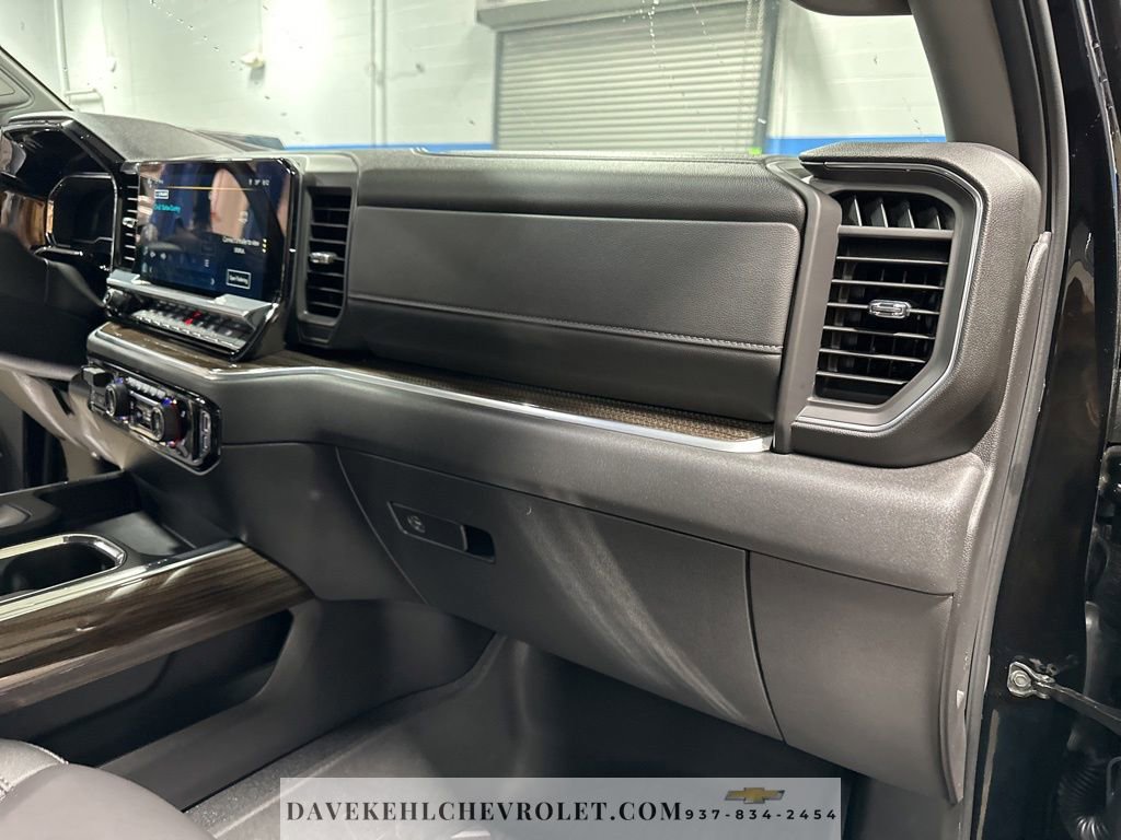 Used 2025 Chevrolet Silverado 1500 LT Trail Boss w/ LT Trail Boss Premium Package image 24