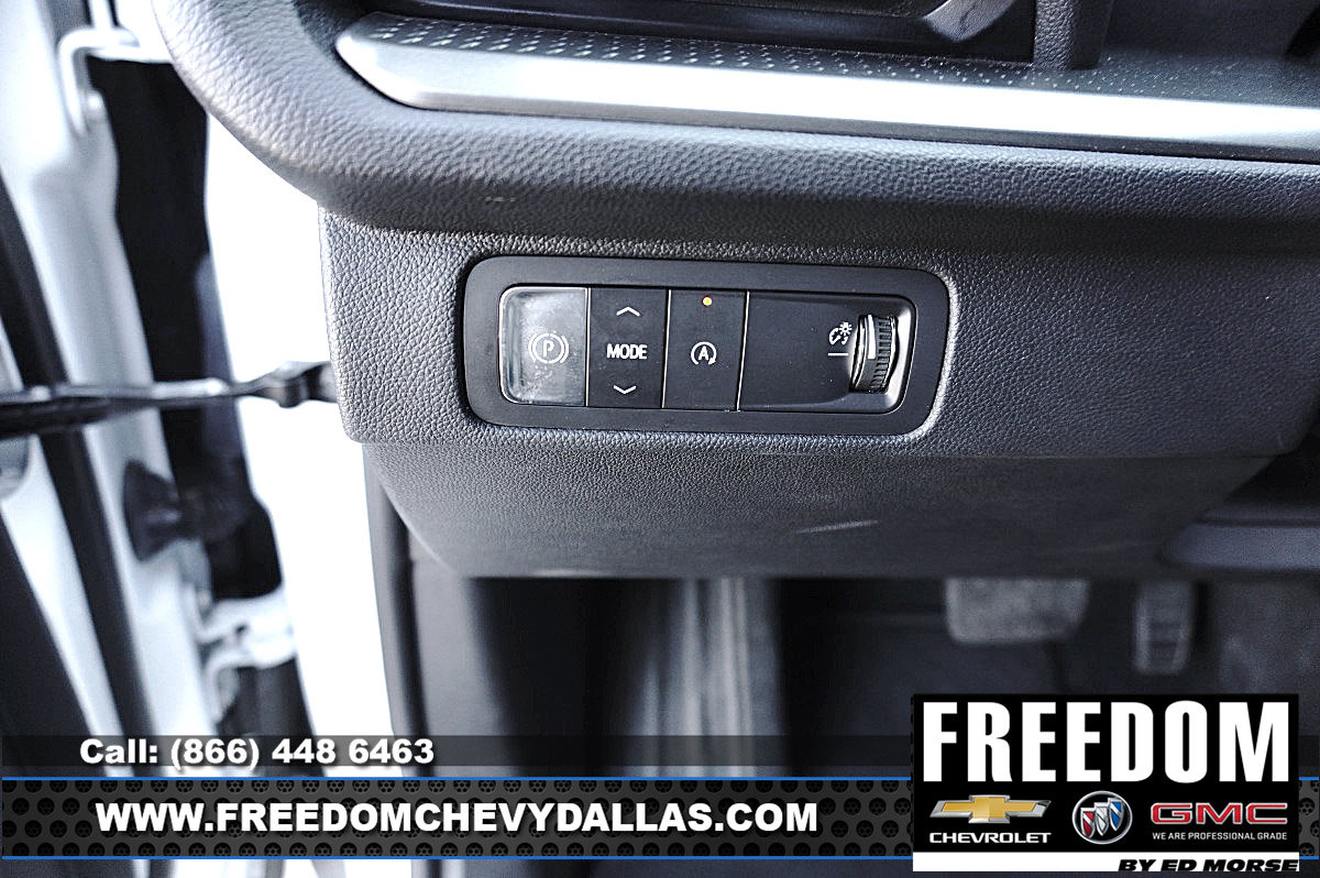 Certified 2025 Chevrolet Traverse LT FWD image 19