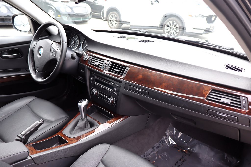 Used 2011 BMW 328i Sedan RWD image 18