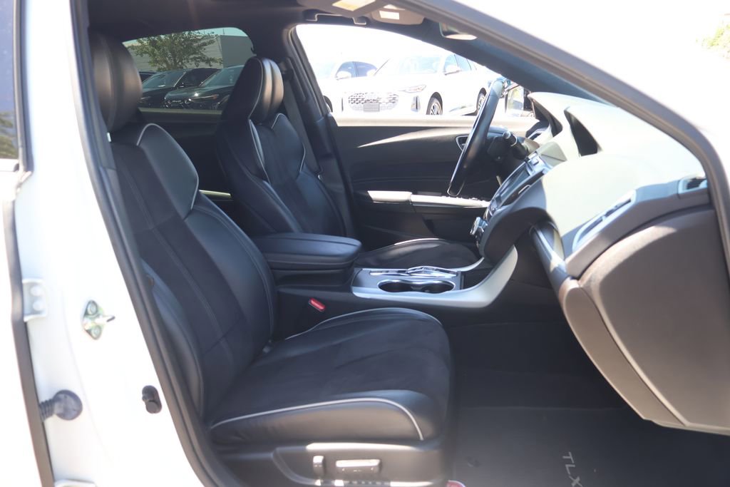 Used 2019 Acura TLX V6 w/ Technology & A-SPEC Pkg image 17