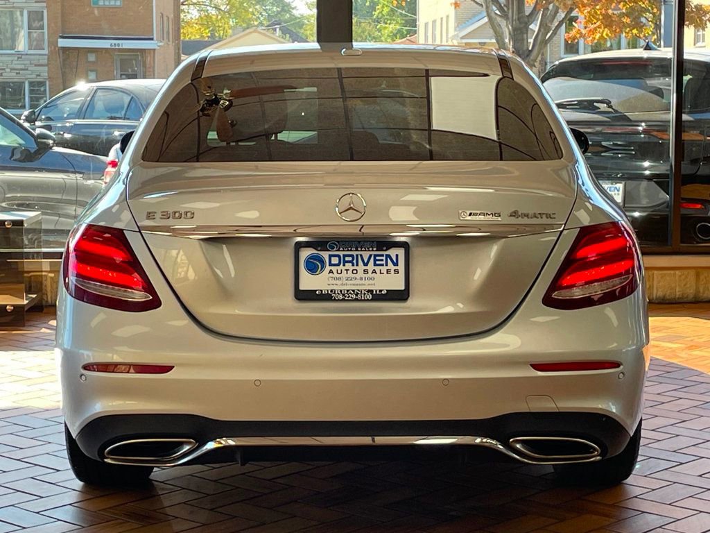 Used 2017 Mercedes-Benz E 300 4MATIC image 10