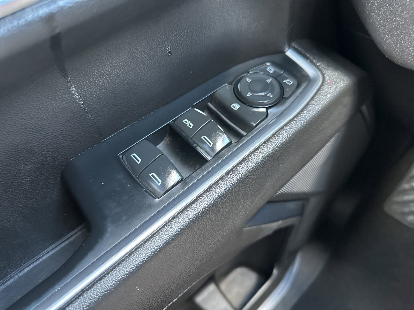 Used 2022 GMC Sierra 1500 SLE image 29