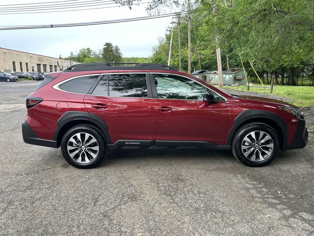 Certified 2025 Subaru Outback Limited AWD/4WD image 9