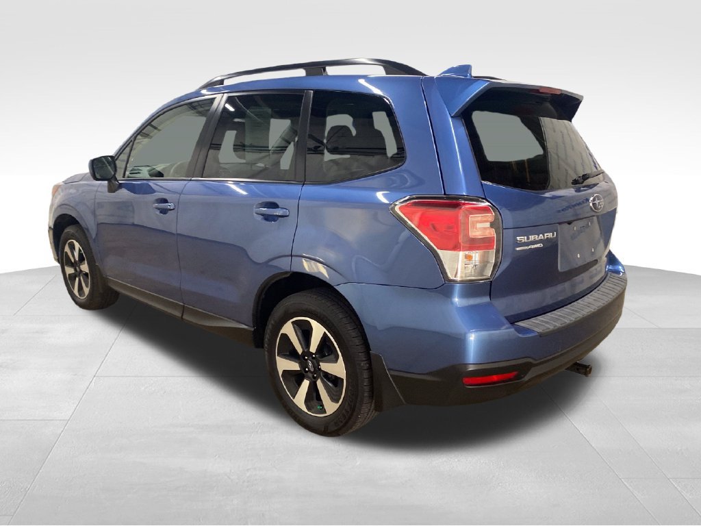 Used 2017 Subaru Forester 2.5i Premium w/ All-Weather Package AWD/4WD image 2