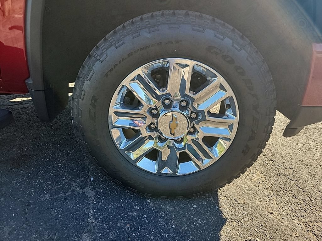 Used 2024 Chevrolet Silverado 2500 High Country w/ Z71 Off-Road Package AWD/4WD image 29