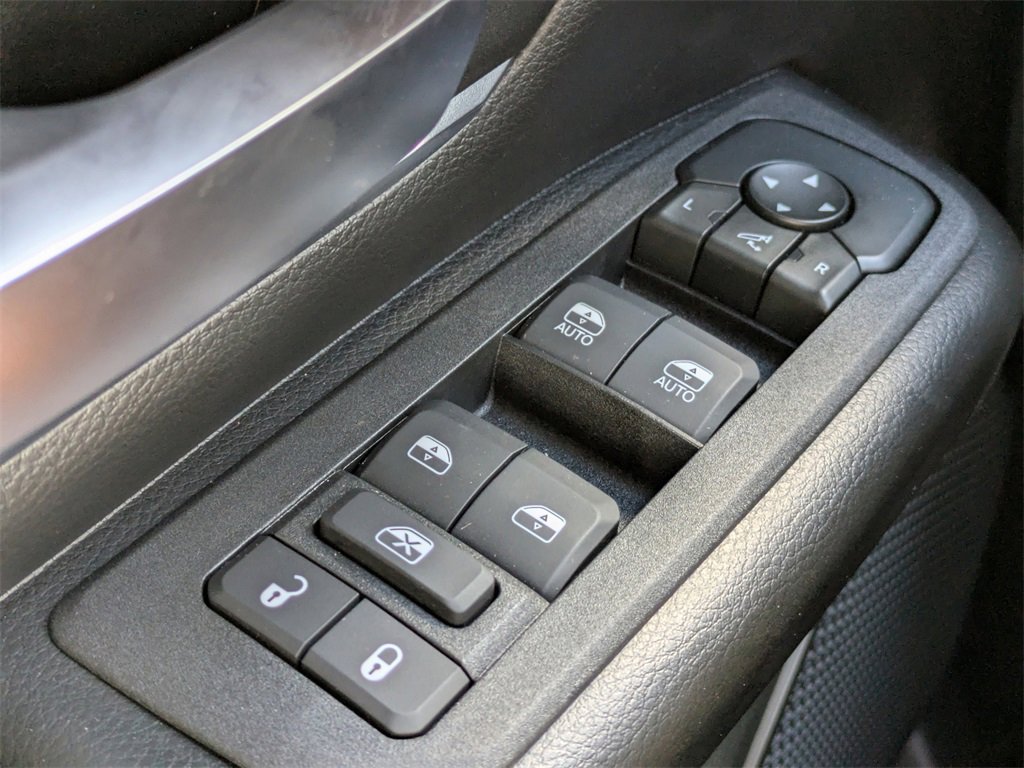 New 2026 RAM 1500 4x4 Crew Cab image 22