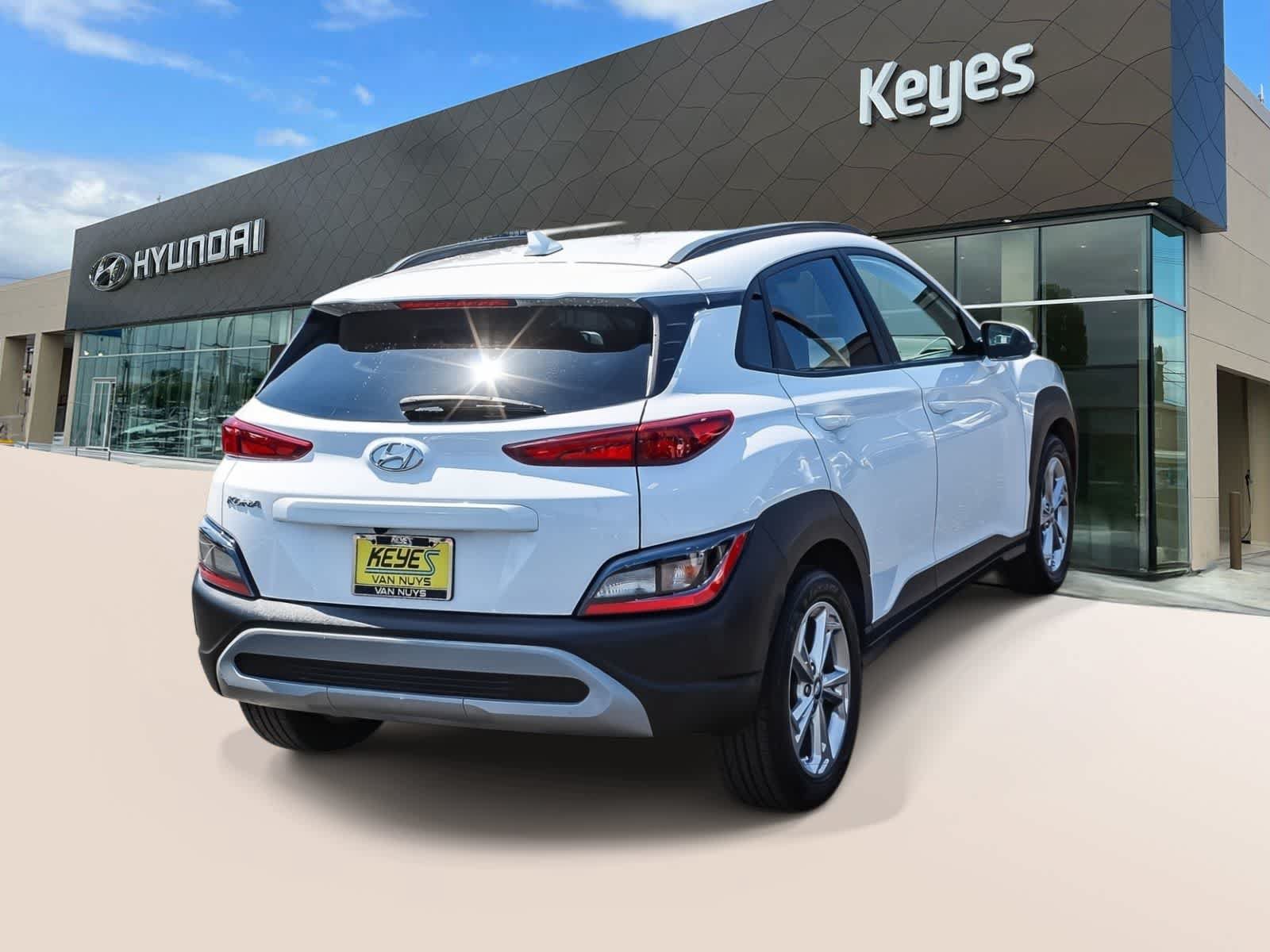 Certified 2023 Hyundai Kona SEL w/ Convenience Package FWD image 4