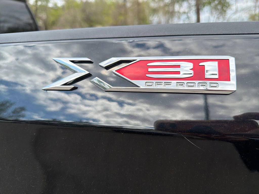 Used 2020 GMC Sierra 1500 Elevation w/ Elevation Value Package AWD/4WD image 10