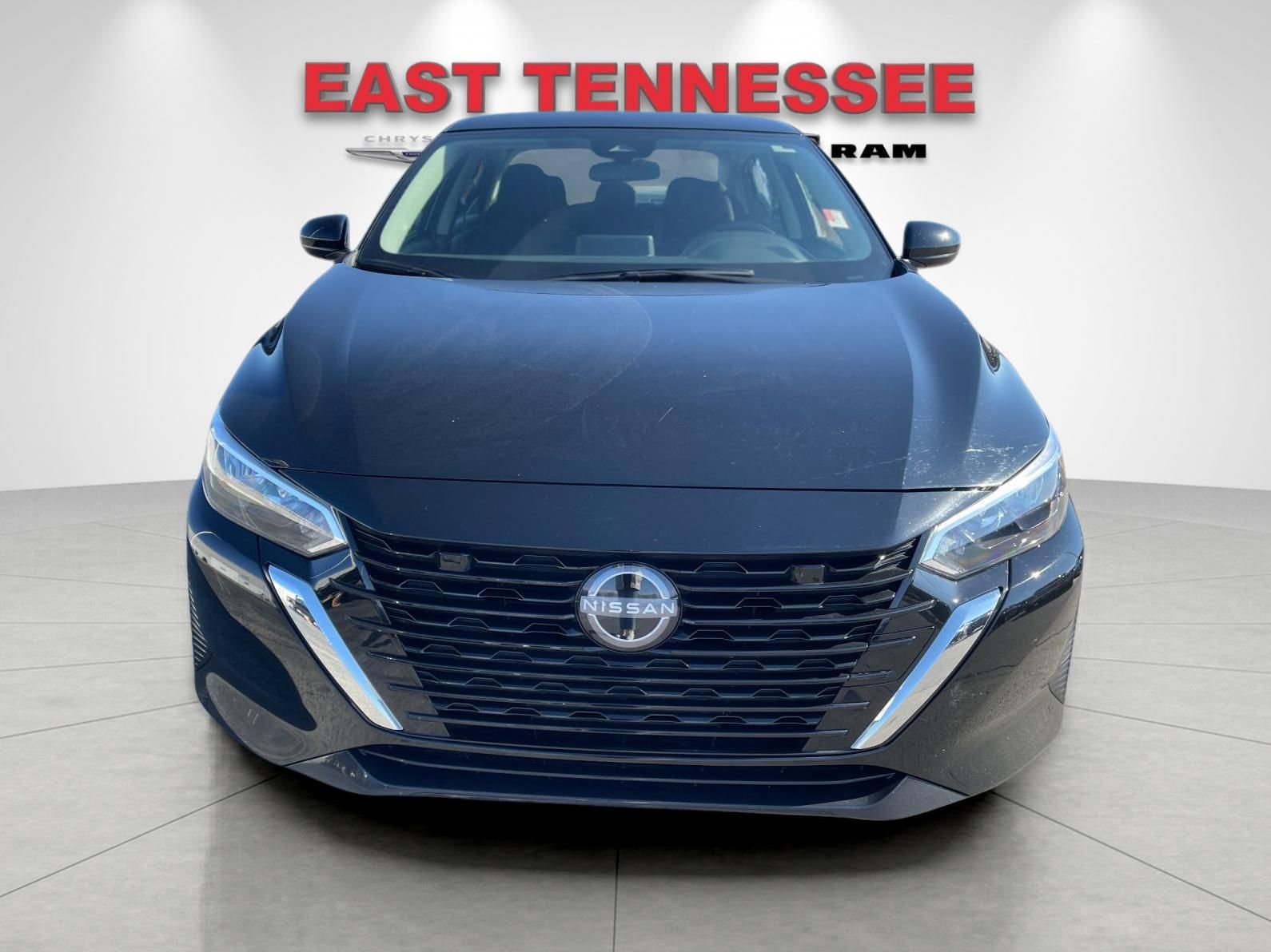 Used 2025 Nissan Sentra SV image 9