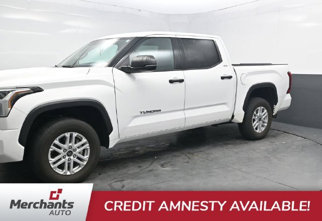 Used 2023 Toyota Tundra SR5 AWD/4WD image 8