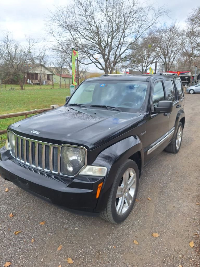 Used 2012 Jeep Liberty Limited Jet w/ Comfort/Convenience Group AWD/4WD image 1
