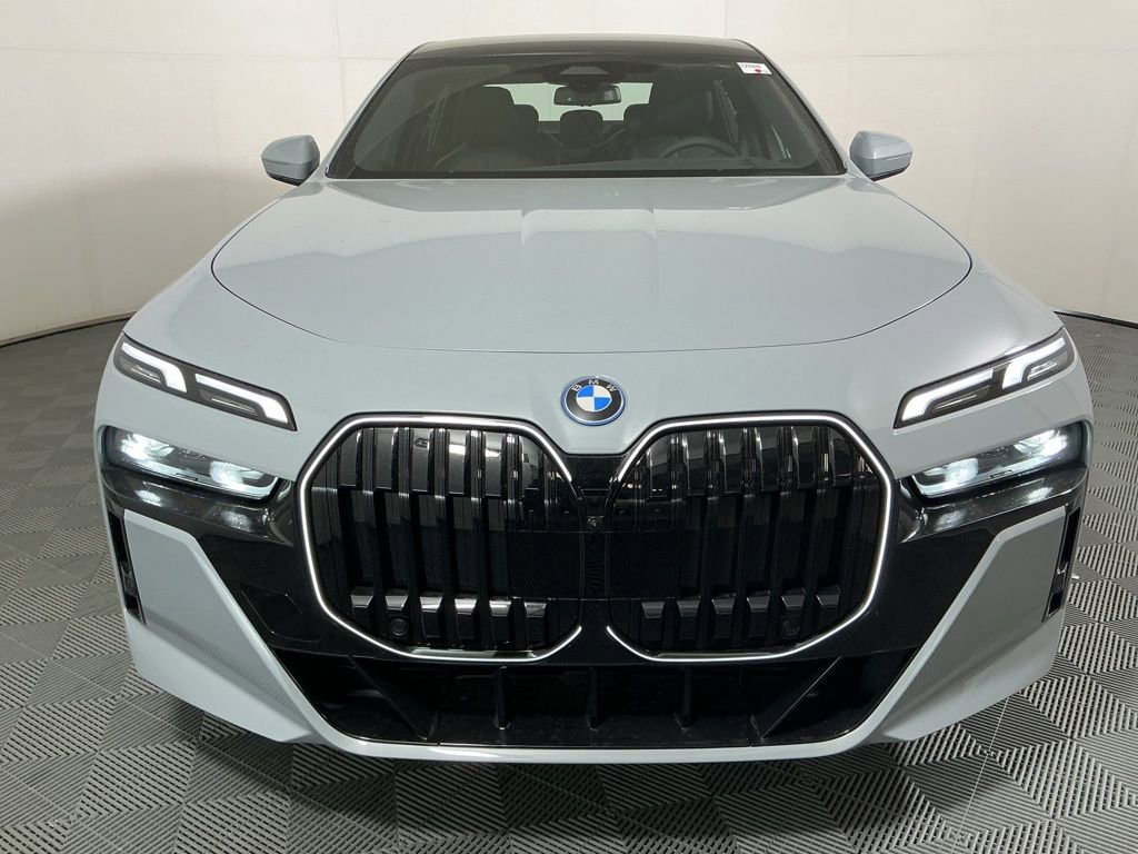 New 2026 BMW i7 eDrive50 w/ M Sport Package RWD image 3
