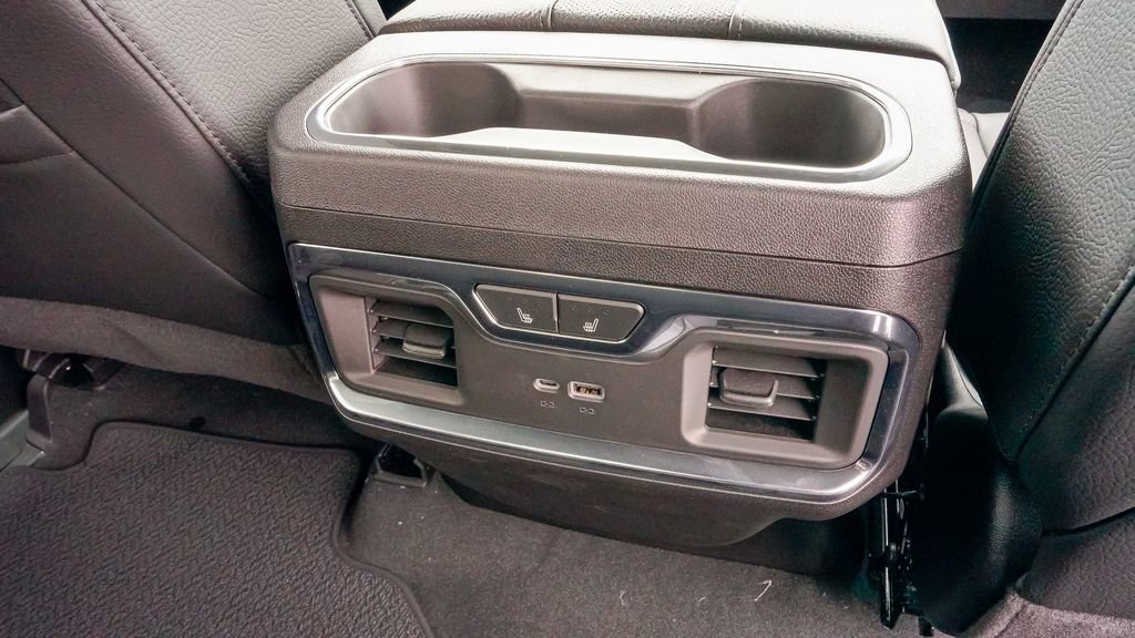 New 2025 GMC Sierra 2500 Denali w/ Denali Reserve Package image 17