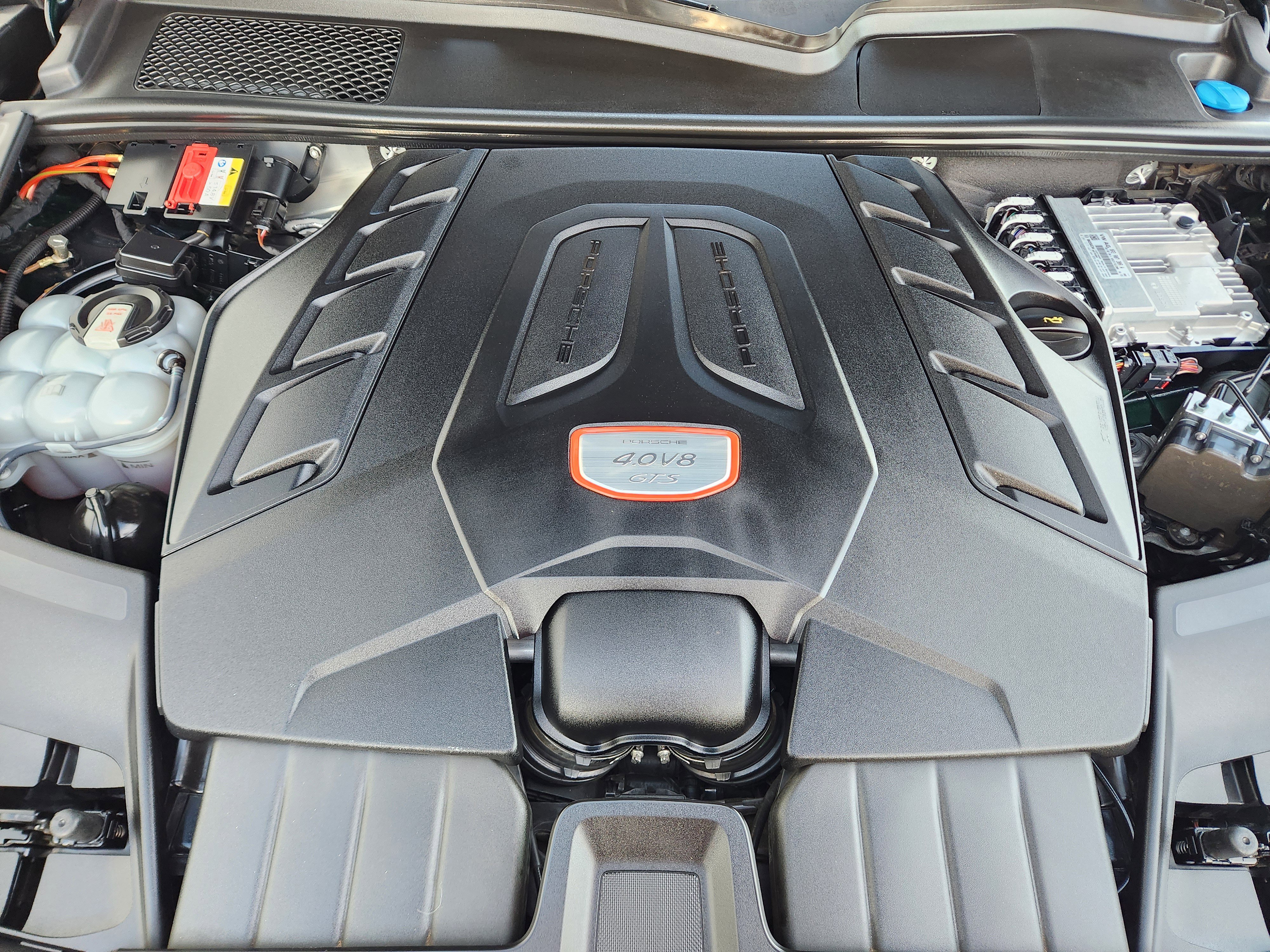 Used 2023 Porsche Cayenne GTS image 32