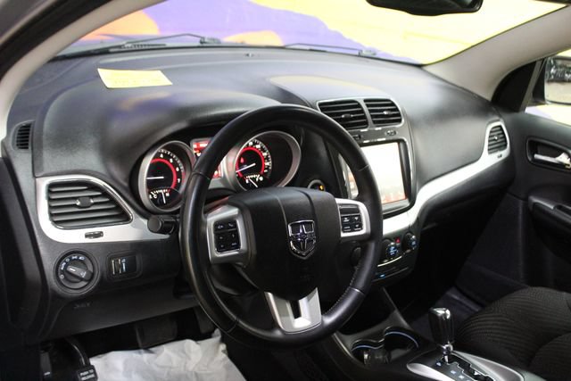 Used 2016 Dodge Journey SXT w/ Blacktop Package FWD image 14