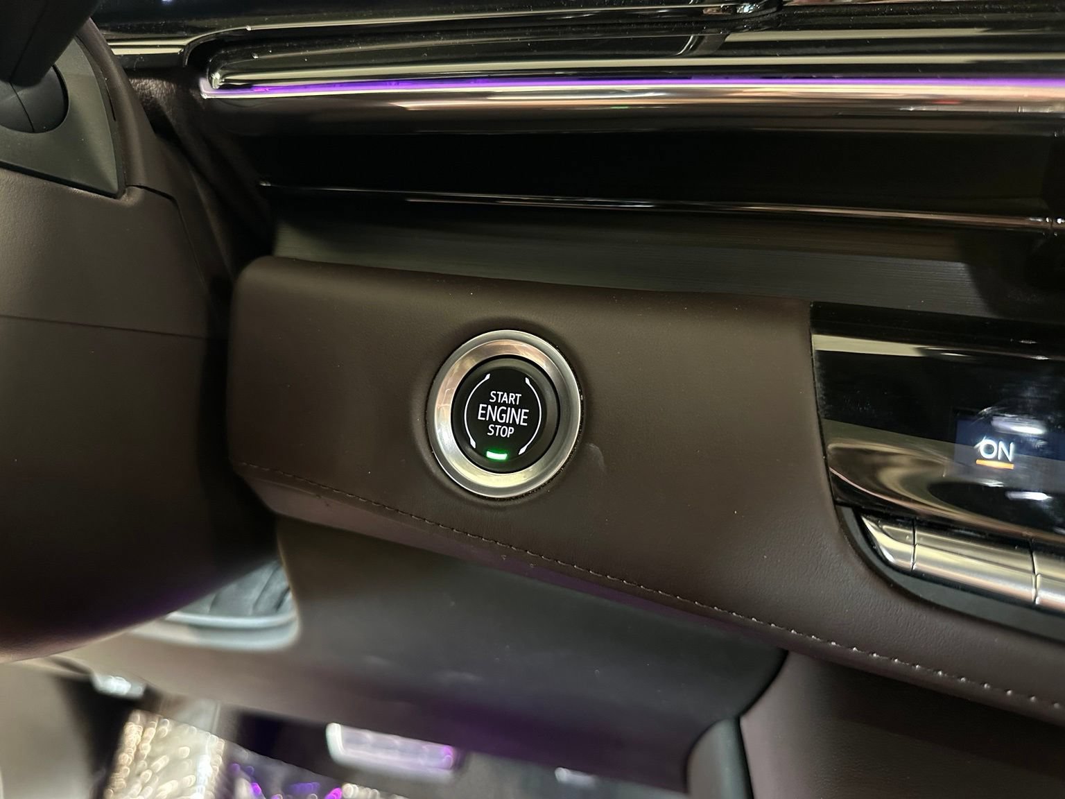 Used 2023 Cadillac Escalade V AWD/4WD image 29