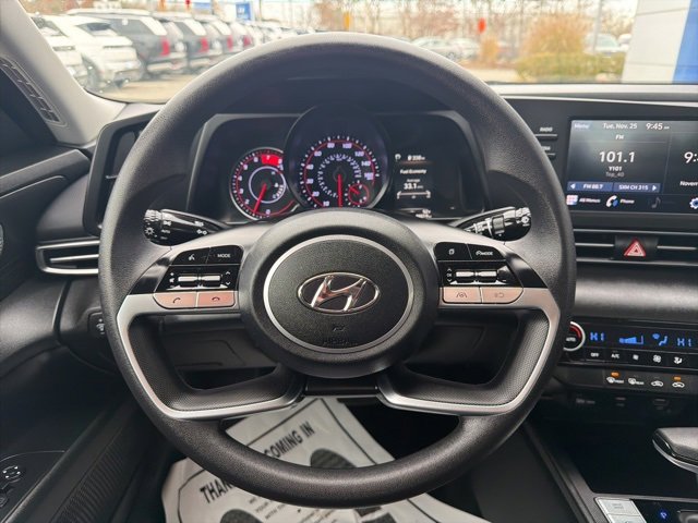 Certified 2022 Hyundai Elantra SEL image 18