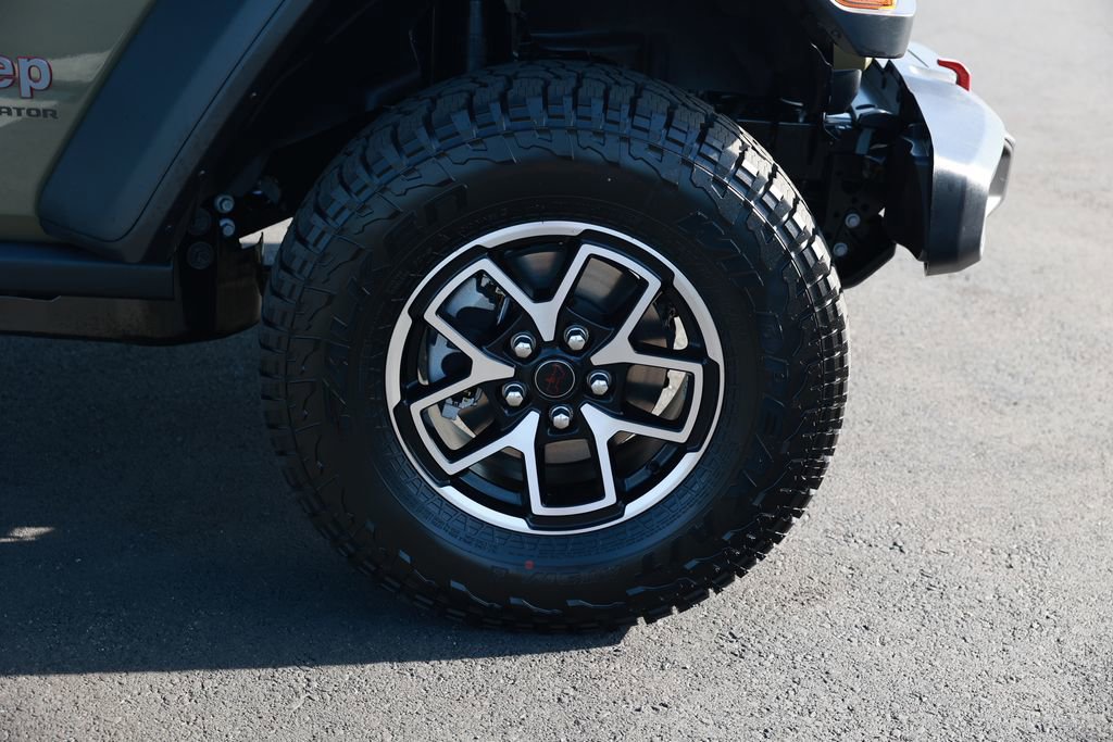 New 2026 Jeep Gladiator Rubicon w/ Steel Power Dome Hood Package AWD/4WD image 8