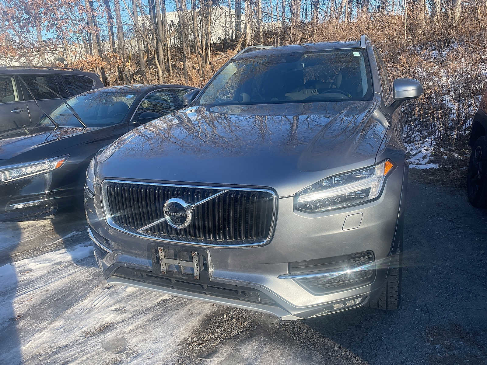 Used 2016 Volvo XC90 T6 Momentum w/ Momentum Plus Package