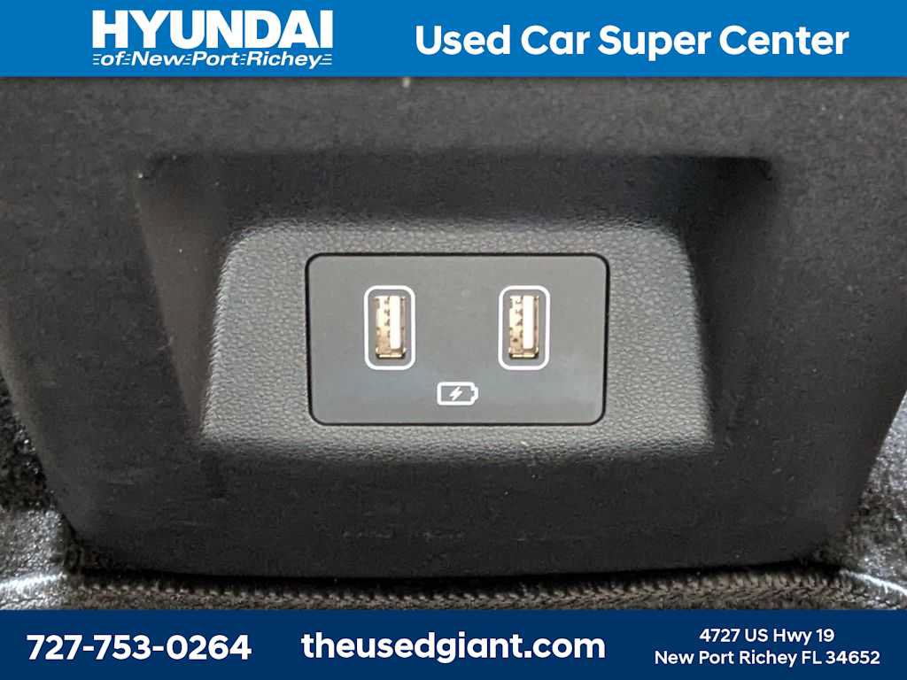 Certified 2024 Hyundai Tucson Limited FWD image 18