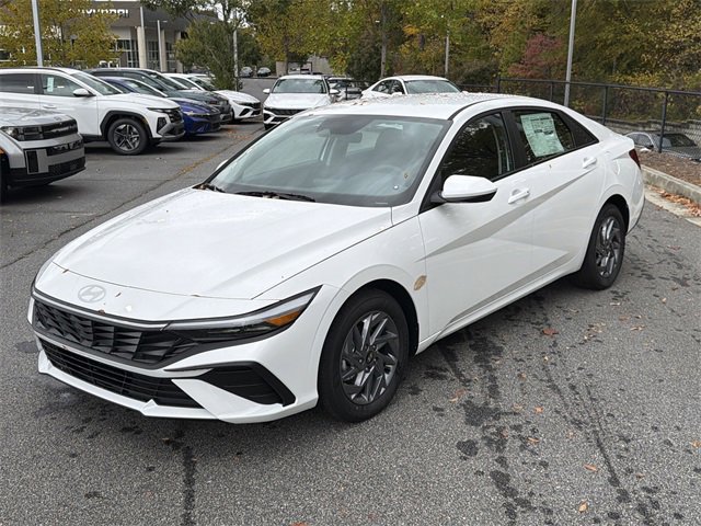 New 2026 Hyundai Elantra Blue image 3