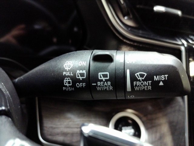 Used 2024 Jeep Grand Cherokee L Limited w/ Luxury Tech Group II image 40