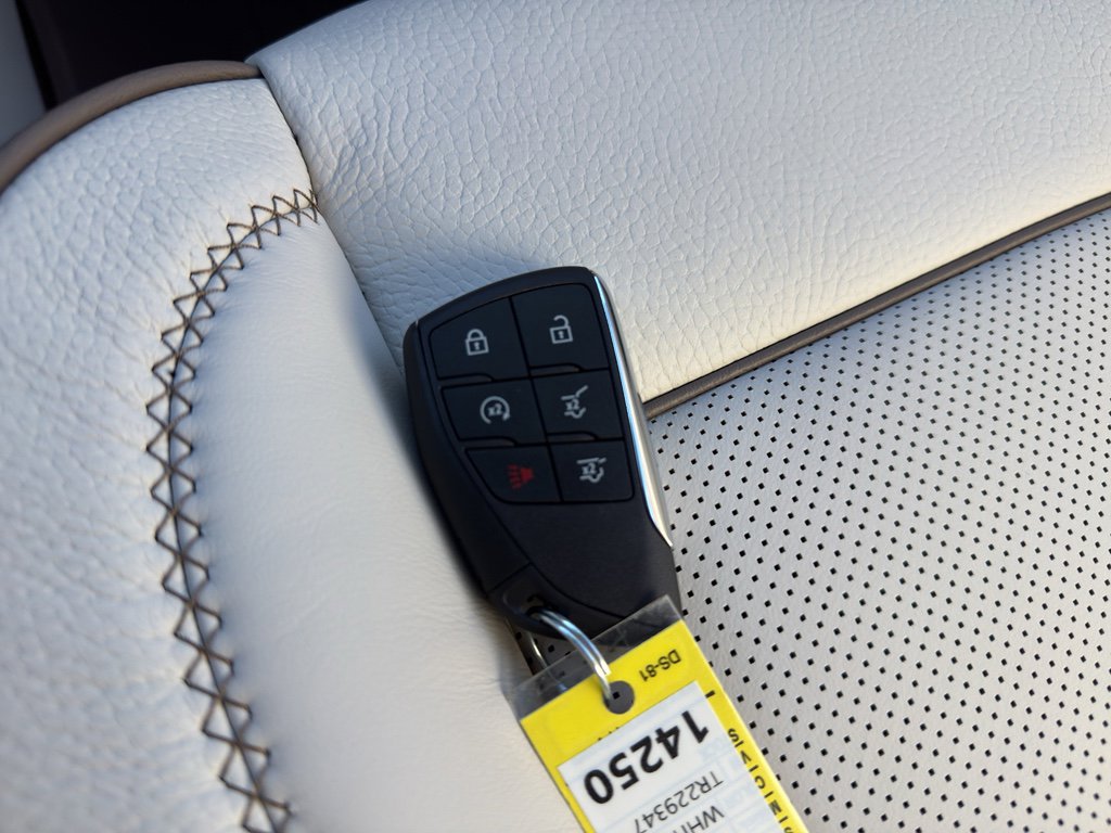 New 2026 GMC Yukon Denali w/ LPO, Floor Liner Package image 36