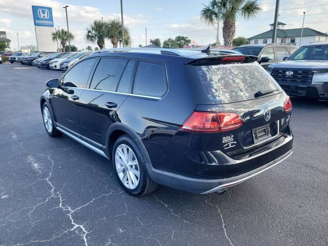 Used 2017 Volkswagen Golf Alltrack S image 31
